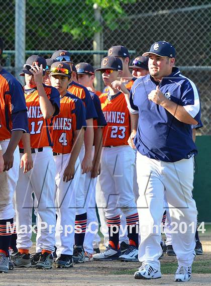 Thumbnail 3 in Central Catholic vs. Cosumnes Oaks photogallery.