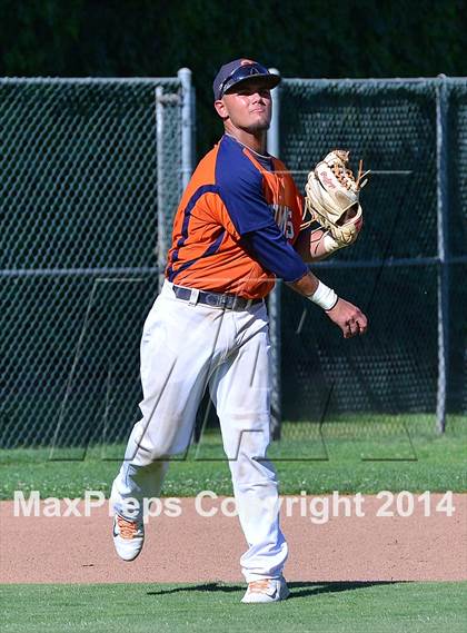 Thumbnail 1 in Central Catholic vs. Cosumnes Oaks photogallery.