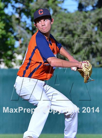 Thumbnail 1 in Central Catholic vs. Cosumnes Oaks photogallery.