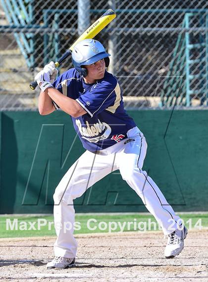 Thumbnail 3 in Central Catholic vs. Cosumnes Oaks photogallery.