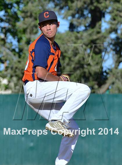 Thumbnail 3 in Central Catholic vs. Cosumnes Oaks photogallery.