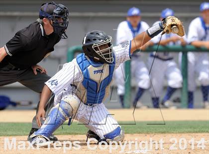 Thumbnail 2 in Alta Loma vs Glendora (Battle of the Baseline League) photogallery.