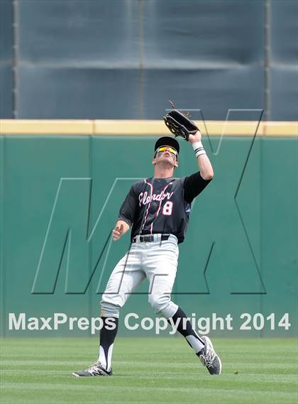 Thumbnail 3 in Alta Loma vs Glendora (Battle of the Baseline League) photogallery.