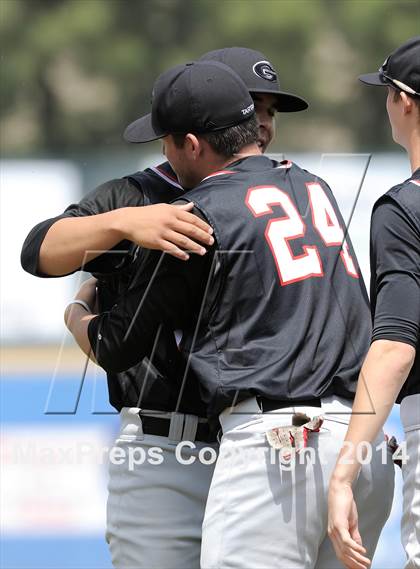 Thumbnail 2 in Alta Loma vs Glendora (Battle of the Baseline League) photogallery.