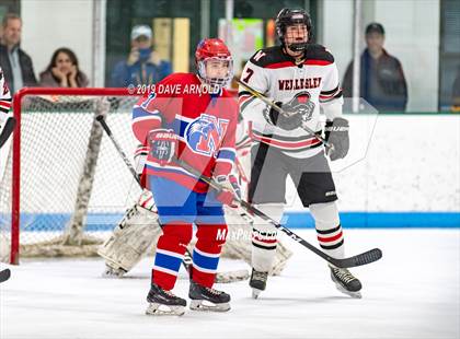 Thumbnail 1 in Natick @ Wellesley photogallery.
