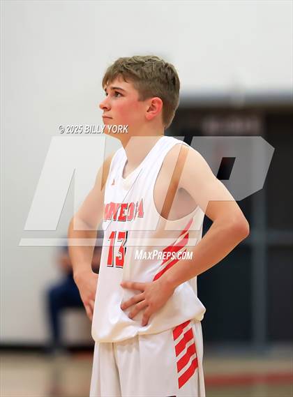Thumbnail 2 in Grand Saline vs Mineola photogallery.