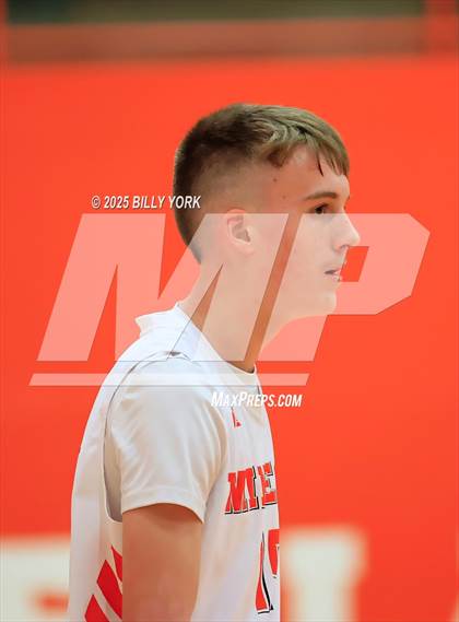 Thumbnail 2 in Grand Saline vs Mineola photogallery.