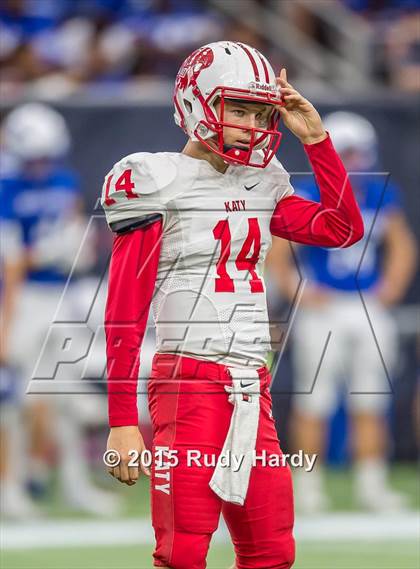 Thumbnail 2 in Katy vs. Friendswood (UIL 6A D2 Regional Playoff) photogallery.
