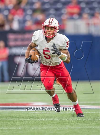 Thumbnail 2 in Katy vs. Friendswood (UIL 6A D2 Regional Playoff) photogallery.