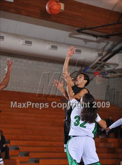Thumbnail 3 in Ribet Academy vs Temecula Valley (MaxPreps Holiday Classic) photogallery.
