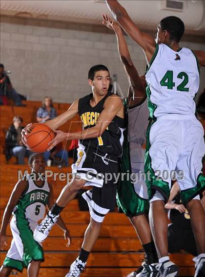 Thumbnail 3 in Ribet Academy vs Temecula Valley (MaxPreps Holiday Classic) photogallery.