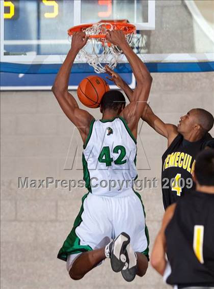 Thumbnail 3 in Ribet Academy vs Temecula Valley (MaxPreps Holiday Classic) photogallery.