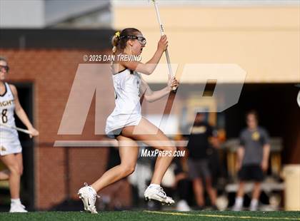 Thumbnail 2 in Cox vs Kellam (Class 5 Region A Final) photogallery.