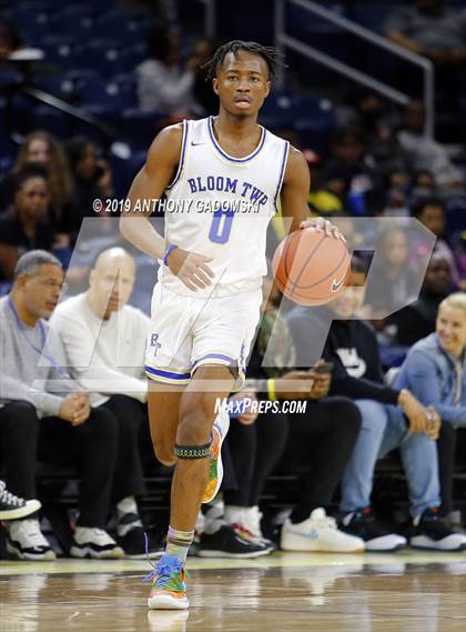 Thumbnail 1 in Bloom vs. Pace Academy (Chicago Elite Classic) photogallery.