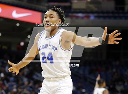 Thumbnail 2 in Bloom vs. Pace Academy (Chicago Elite Classic) photogallery.