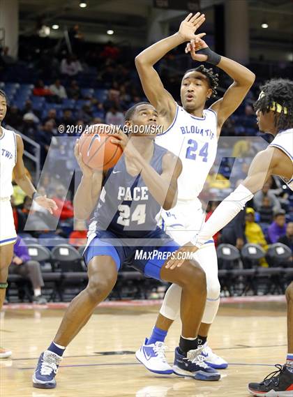 Thumbnail 1 in Bloom vs. Pace Academy (Chicago Elite Classic) photogallery.