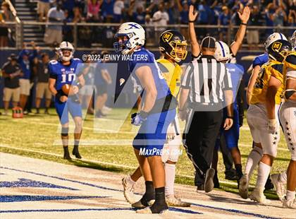 Thumbnail 1 in Archbishop Moeller @ St. Xavier photogallery.