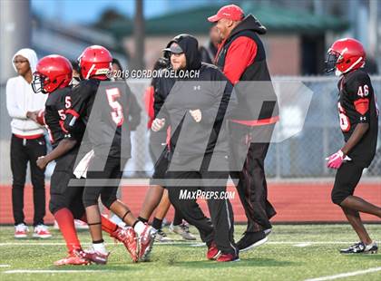 Thumbnail 3 in Cedar Hill (White) vs Mansfield (Black) photogallery.
