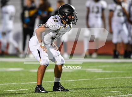 Thumbnail 3 in Cedar Hill (White) vs Mansfield (Black) photogallery.