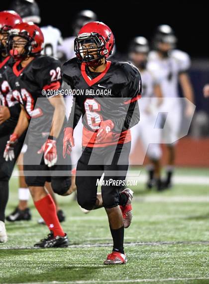 Thumbnail 1 in Cedar Hill (White) vs Mansfield (Black) photogallery.