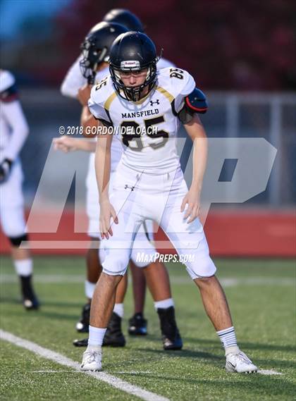 Thumbnail 3 in Cedar Hill (White) vs Mansfield (Black) photogallery.