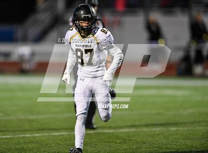 Thumbnail 2 in Cedar Hill (White) vs Mansfield (Black) photogallery.