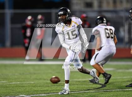 Thumbnail 3 in Cedar Hill (White) vs Mansfield (Black) photogallery.