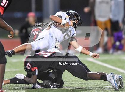 Thumbnail 2 in Cedar Hill (White) vs Mansfield (Black) photogallery.
