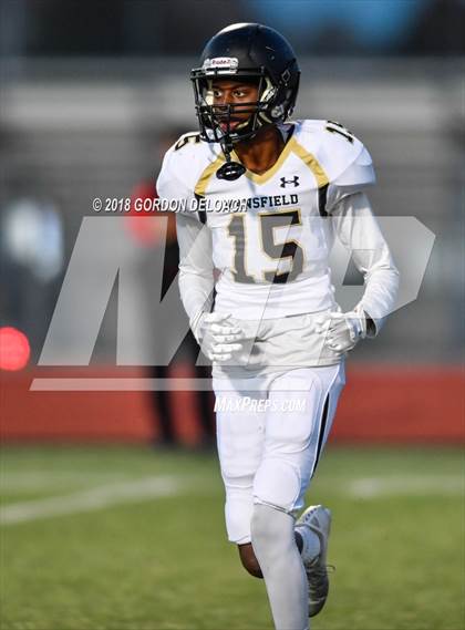 Thumbnail 1 in Cedar Hill (White) vs Mansfield (Black) photogallery.