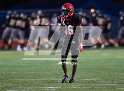 Thumbnail 2 in Cedar Hill (White) vs Mansfield (Black) photogallery.