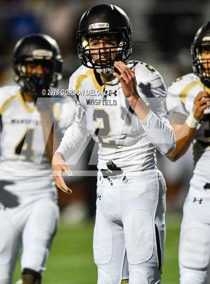 Thumbnail 3 in Cedar Hill (White) vs Mansfield (Black) photogallery.