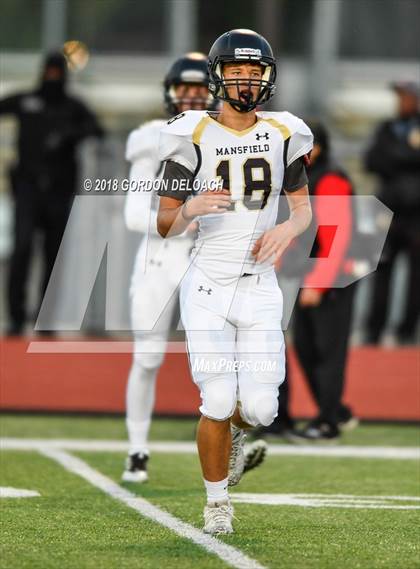 Thumbnail 3 in Cedar Hill (White) vs Mansfield (Black) photogallery.