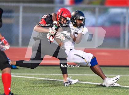 Thumbnail 1 in Cedar Hill (White) vs Mansfield (Black) photogallery.