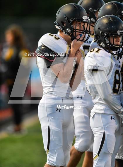 Thumbnail 1 in Cedar Hill (White) vs Mansfield (Black) photogallery.