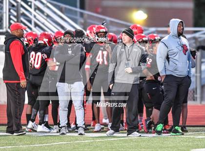 Thumbnail 3 in Cedar Hill (White) vs Mansfield (Black) photogallery.