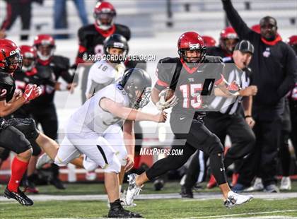 Thumbnail 3 in Cedar Hill (White) vs Mansfield (Black) photogallery.