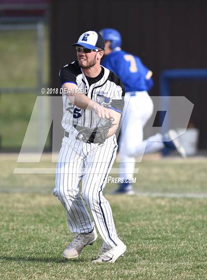Thumbnail 1 in Sandburg @ Lincoln-Way East photogallery.