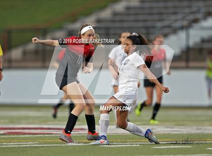 Thumbnail 1 in Melissa vs. Paris (UIL 4A Region II Semi-Final) photogallery.