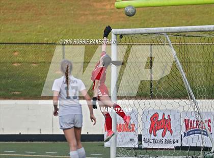Thumbnail 2 in Melissa vs. Paris (UIL 4A Region II Semi-Final) photogallery.