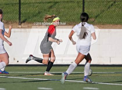 Thumbnail 2 in Melissa vs. Paris (UIL 4A Region II Semi-Final) photogallery.