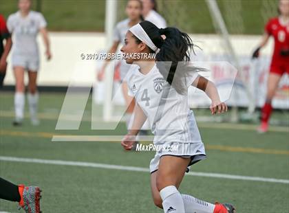 Thumbnail 3 in Melissa vs. Paris (UIL 4A Region II Semi-Final) photogallery.