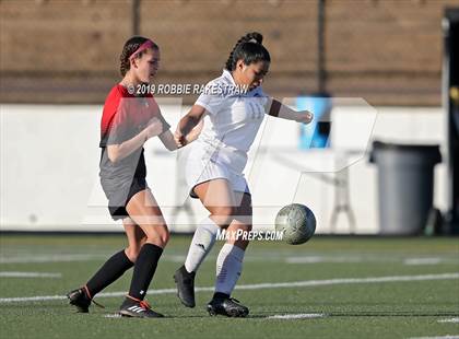 Thumbnail 3 in Melissa vs. Paris (UIL 4A Region II Semi-Final) photogallery.