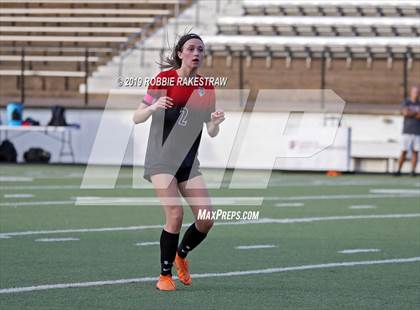 Thumbnail 2 in Melissa vs. Paris (UIL 4A Region II Semi-Final) photogallery.
