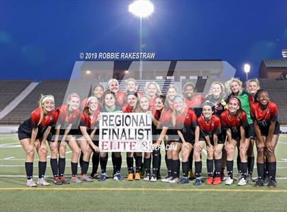 Thumbnail 1 in Melissa vs. Paris (UIL 4A Region II Semi-Final) photogallery.