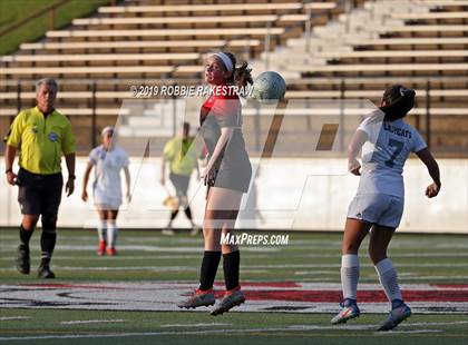Thumbnail 1 in Melissa vs. Paris (UIL 4A Region II Semi-Final) photogallery.