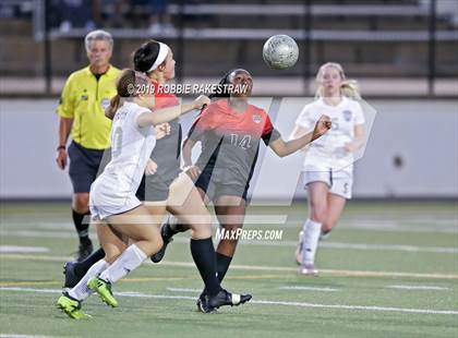 Thumbnail 2 in Melissa vs. Paris (UIL 4A Region II Semi-Final) photogallery.