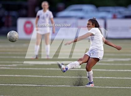 Thumbnail 1 in Melissa vs. Paris (UIL 4A Region II Semi-Final) photogallery.