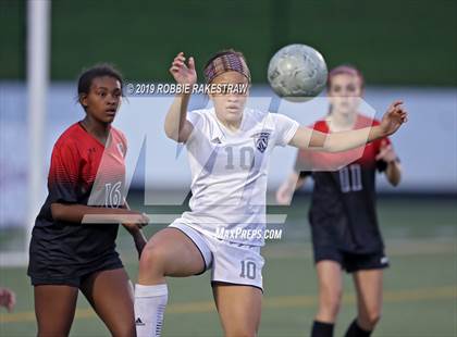 Thumbnail 2 in Melissa vs. Paris (UIL 4A Region II Semi-Final) photogallery.