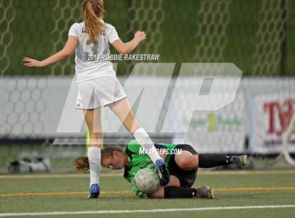 Thumbnail 3 in Melissa vs. Paris (UIL 4A Region II Semi-Final) photogallery.