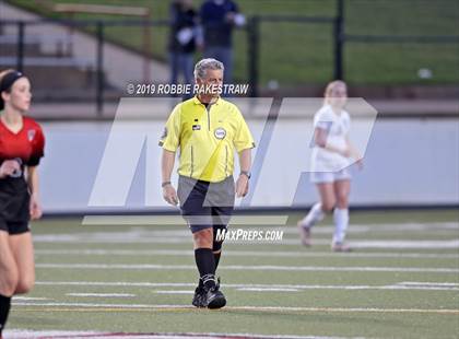 Thumbnail 3 in Melissa vs. Paris (UIL 4A Region II Semi-Final) photogallery.